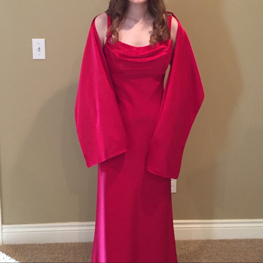 Formal dress with shawl great for prom or evening formal.